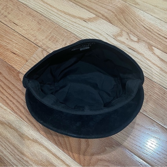 San Diego Hat Co. Black Honeycomb Corduroy Button Accent Newsboy Hat One Size - Picture 5 of 9